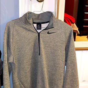 Small Half Zip Grey Nike Pullover